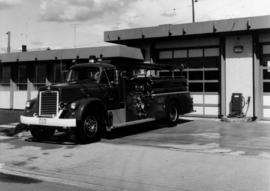 [1964 Hub 1050 engine parked at Firehall No. 20, Victoria Drive at 38th Avenue]