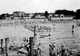 [English Bay Beach]