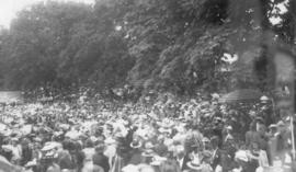 Crowd at Government House garden party