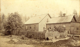 Jericho beach, showing original Jerry Rogers' home with church picnic group
