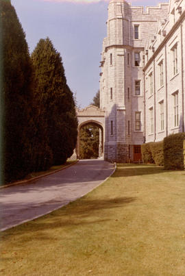 Convent [of the Sacred Heart School for Girls (later St. George's School)]
