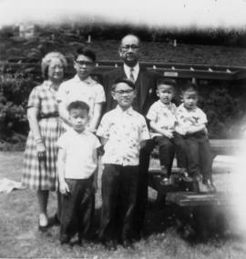 Don Wong's family [11 of 12]