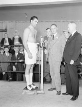 Jack Dempsey [weighing-in]