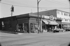 902-916 Commercial Drive