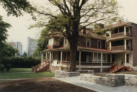 Barclay Manor at 1433 Barclay Street