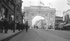 [The Italian Colony arch on Hastings Street between Hamilton Street and Homer Street erected for ...