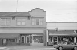 [3015 West Broadway - Larkin and Dowling Importers]