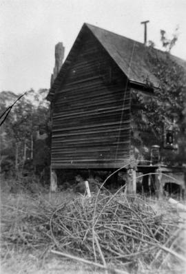 Seymour Creek Indian Reserve No. 2 : House of Jim Alex : October 9, 1923