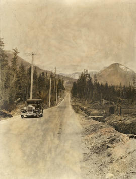 Center Road leading to the Grouse Mountain Highway