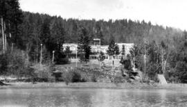 Paul Lake Lodge