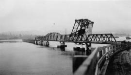 View from south end of bridge : September 8, 1925