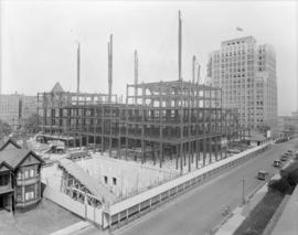 [Canadian National Hotel (Hotel Vancouver) under construction]