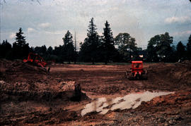 Construction : construction starts on water features