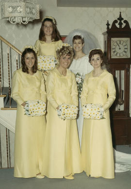 Lynn Hamber and her bridesmaids
