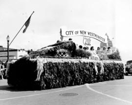 [The City of New Westminster "76th May Queen" float in the Diamond Jubilee Parade]