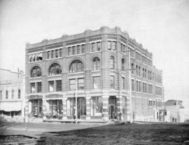 [The Empire Building on the northwest corner of Hastings Street and Seymour Street]