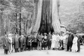 Governor General Lord Byng, with local city officials, including the Mayor C.E. Tisdall at Hollow...