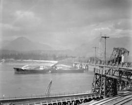 [Accident, freighter "Norwich City" after collision with Second Narrows Bridge]