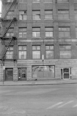 [162-164 Water Street - John Damer and Son Ltd. Shoes and Gastown Mercantile Corp., 3 of 5]