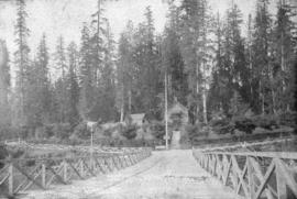 [The entrance to the park from the Coal Harbour Bridge]