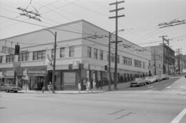 [390-396 West Hastings Street - Dunn's Tailoring and Bank of Montreal]