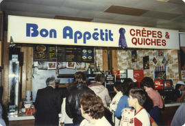 Bon Appétit Crepes and Quiches concession stand