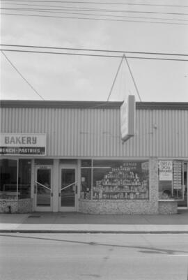 [2884 West Broadway - The University Delicatessen]