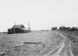 Farm homes on irrigated land