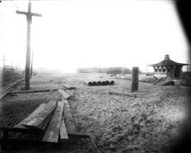 Kitsilano Beach, construction materials, bathhouse, and change stall