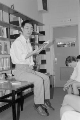 Paul Yee speaking with students at Killarney Secondary School library