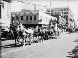 Cariboo stage coach passes Georgia Hotel