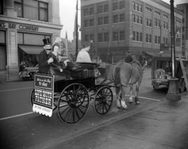 [Actors in costume in a horse carriage promoting "Life with Father" ]