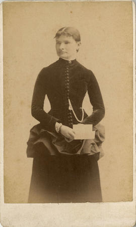 Portrait of unidentified woman