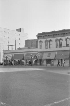 [Maple Tree Square businesses - The Fat Cat, Boutique Francoise, The Boiler Room Restaurant, Fula...