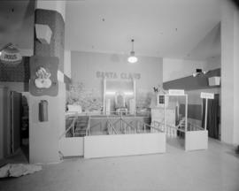 Hudson's Bay Co. Display Dept. : main floor : Santa Claus decorations