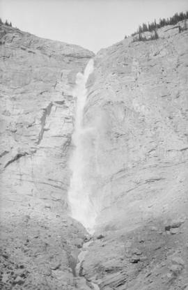 Takkakaw Falls : Yoho National Park