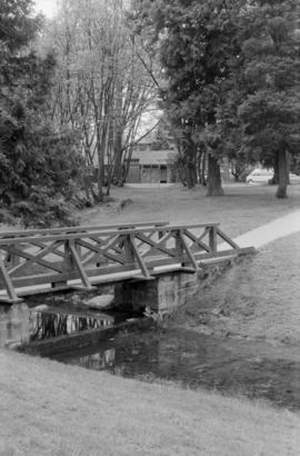 Bridge over First Creek in Tatlow Park
