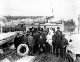 Captain and crew of Mabel Brown