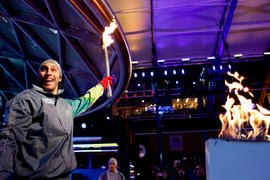 Torchbearer 48 Roberto Luongo lights the cauldron at Vancouver's 24 hour event in British Columbia