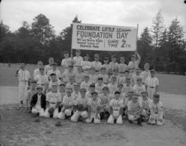 [Baseball teams participating in the Little League Foundation Day competition at Renfrew Park