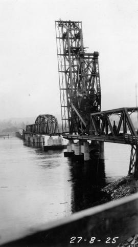 Bascule span : August 27, 1925