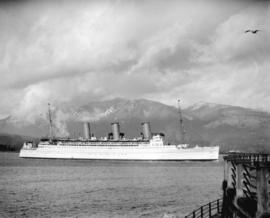 "Empress of Japan" [entering harbour]