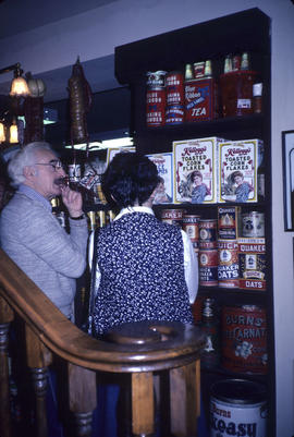 Frank Williams and Jill Rowland during Vancouver Historical Society tour of Grocery Hall of Fame