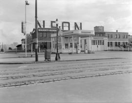 [Al Deeming Union Oil dealer service station]