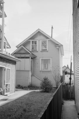 [826-827 East Pender Street]