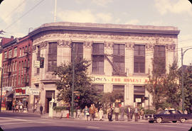 Merchant's Bank 1 West Hastings Street, Pioneer Square