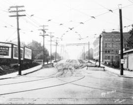 Looking south on Oak Street at West Broadway