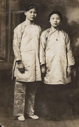 Mabel Chow Ng w girl - c. 1918