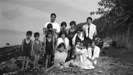 [Chang Yat Leong and family]