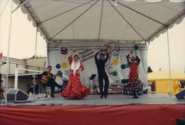 Mosaico Flamenco performing on Chevron Stage